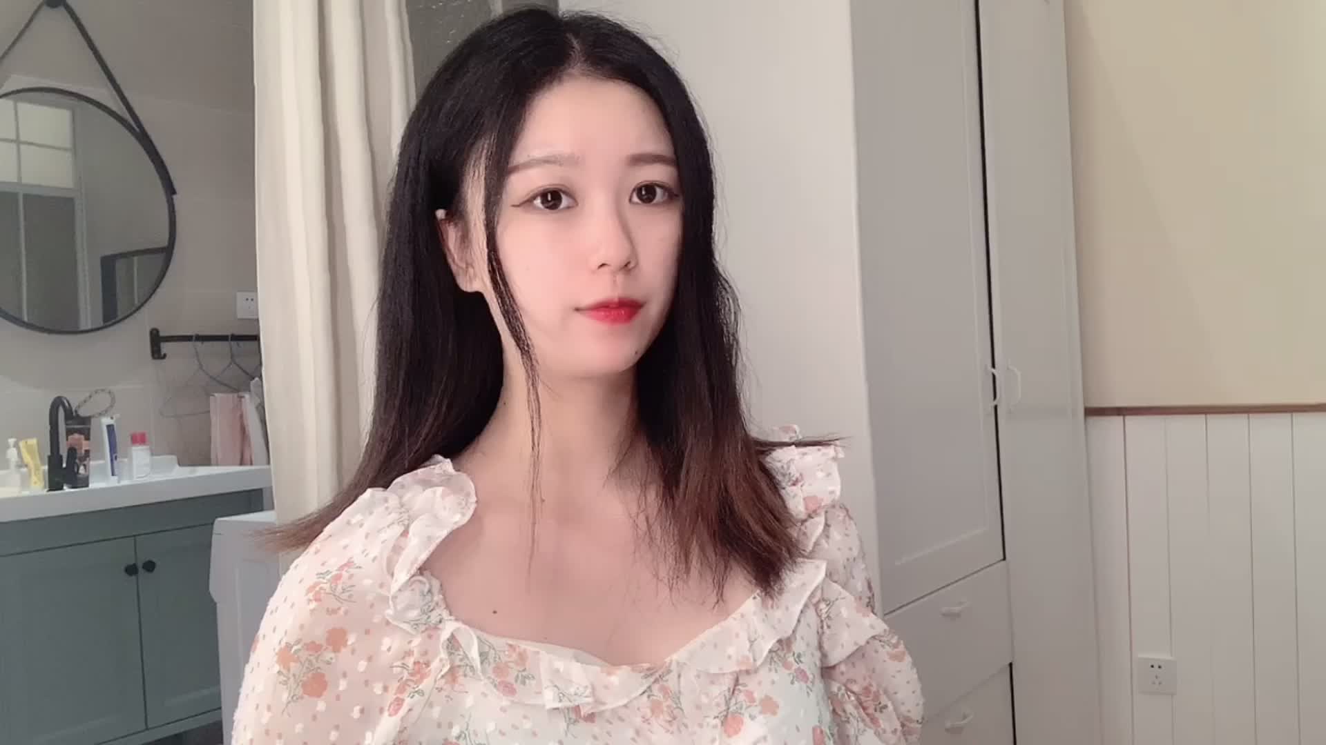 悦悦诉说做自媒体的心酸，揭秘主播圈的黑暗，玻璃心简直无法生存
