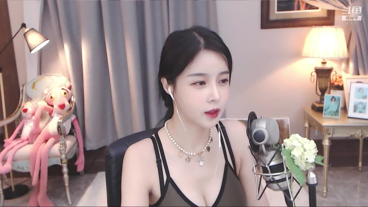 苏恩小姐姐带着她非常凶狠的刀疤又来了。
