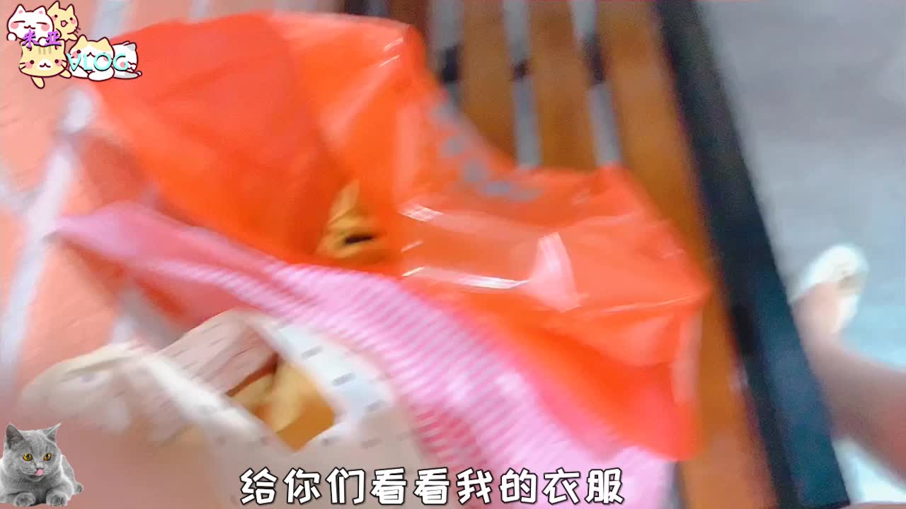 美女命中缺土！钟爱土黄色系的衣服，还是在某宝方便款式也多