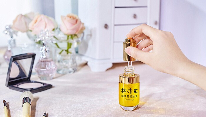 天生丽质是靠'水'出来的,让肌肤喝饱水