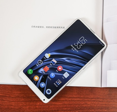 6GB大内存旗舰手机,让你流畅吃鸡不卡顿!