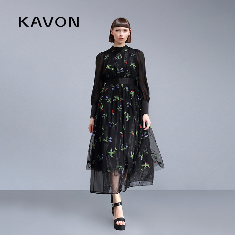 kavon卡汶2021春夏新品半高领刺绣x型收腰连衣裙u144