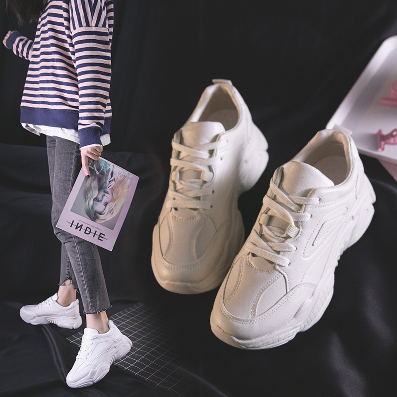 年前最流行一款女鞋:叫加绒鞋,特适合780穿,直